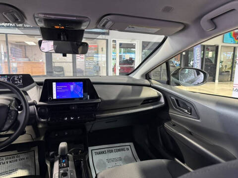 2025 Toyota Prius LE