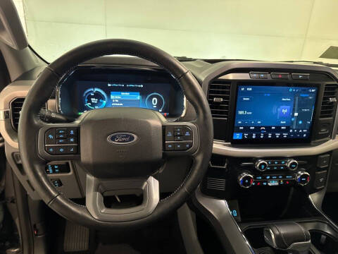 2023 Ford F-150 Lightning XLT