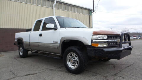 2000 Chevrolet Silverado 2500 for sale at Car $mart in Masury OH