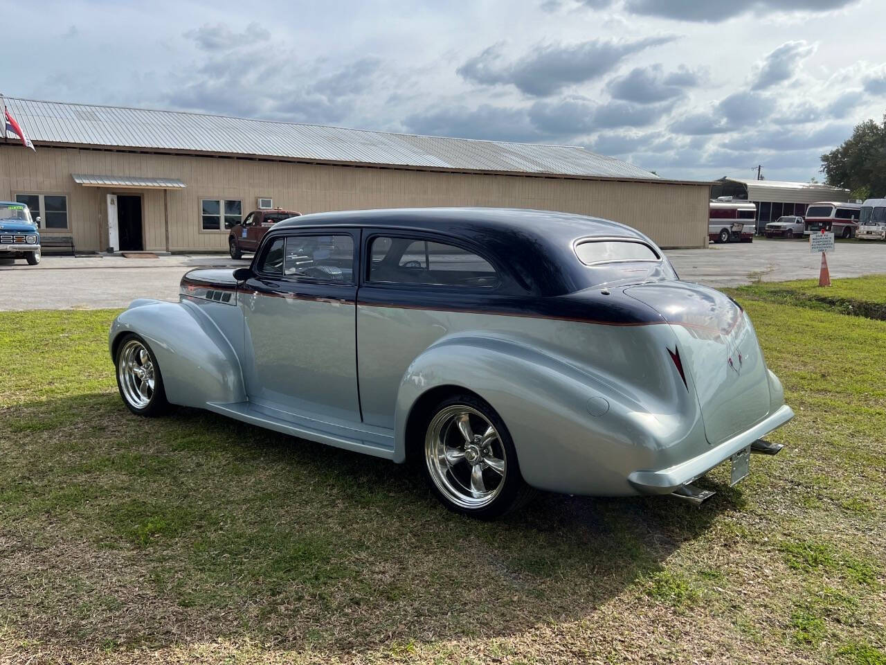 1940 Pontiac Deluxe for sale at Memory Lane Classic Cars in Bushnell, FL