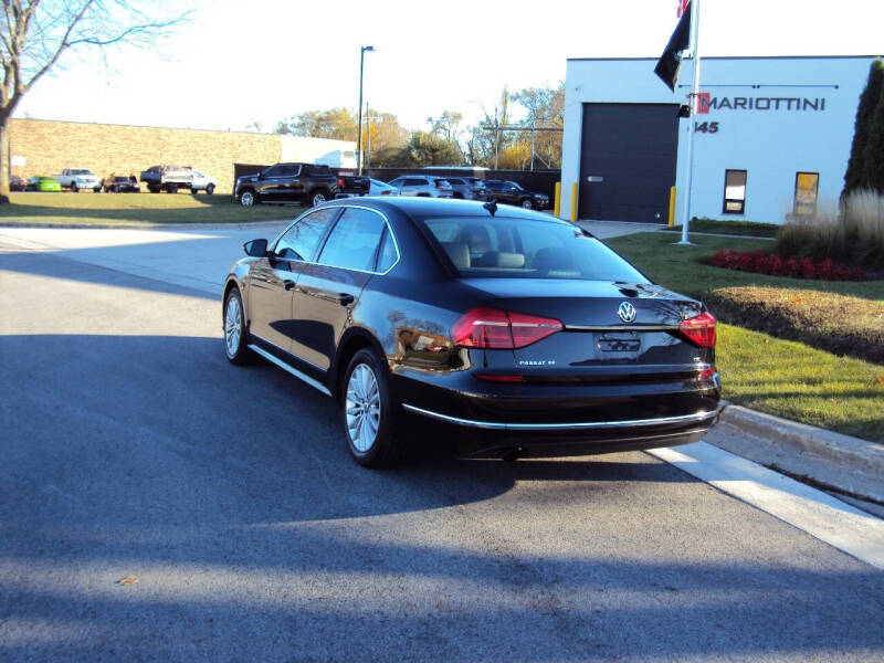 2016 Volkswagen Passat SE photo 5