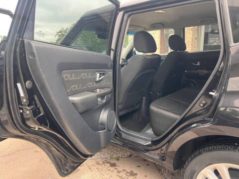 2013 Kia Soul +