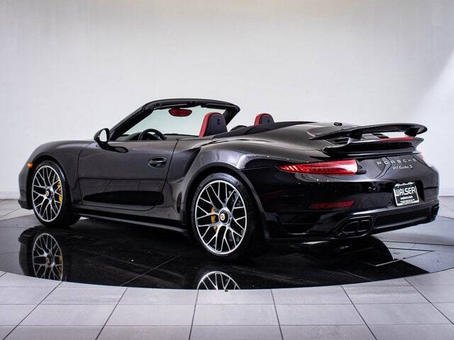 2015 Porsche 911 Turbo S