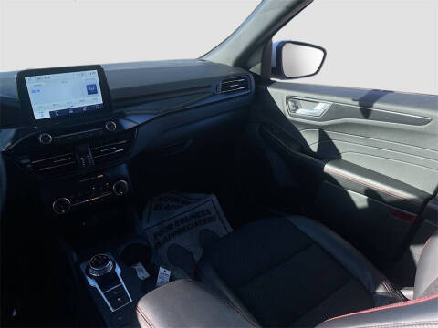 2025 Ford Escape Hybrid ST-Line Select