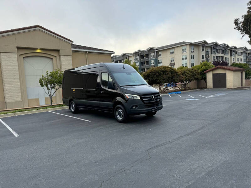 2023 Mercedes-Benz Sprinter 2500