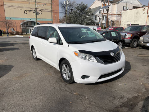 2013 Toyota Sienna for sale at 103 Auto Sales in Bloomfield NJ