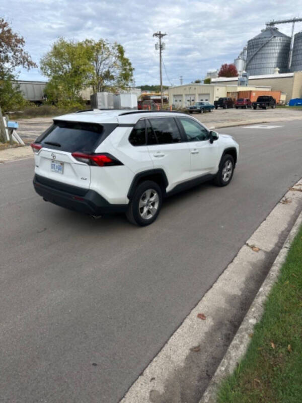 2020 Toyota RAV4 XLE