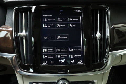 2019 Volvo S90 T5 Momentum