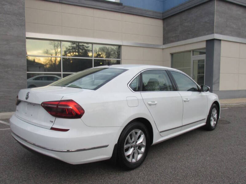 2017 Volkswagen Passat 1.8T S