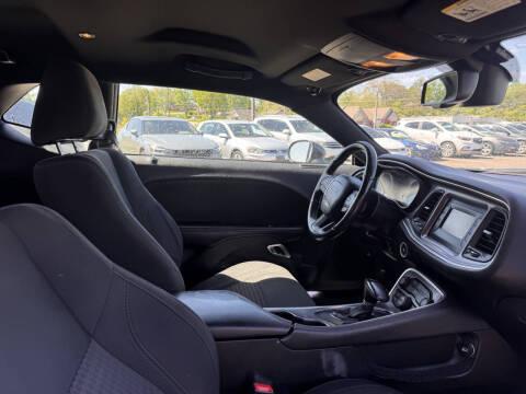 2016 Dodge Challenger SXT