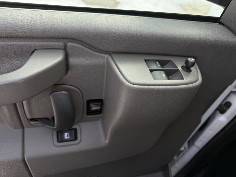 2023 GMC Savana 2500