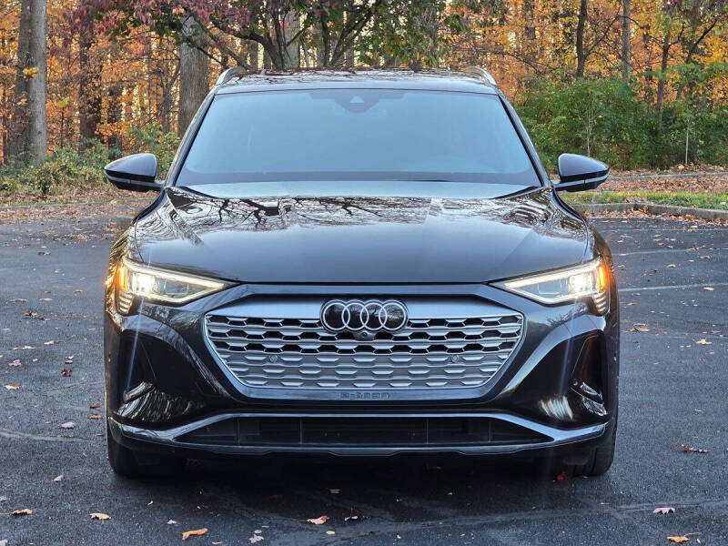 2024 Audi Q8 e-tron quattro Premium Plus