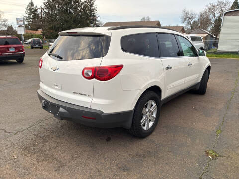 2011 Chevrolet Traverse LT