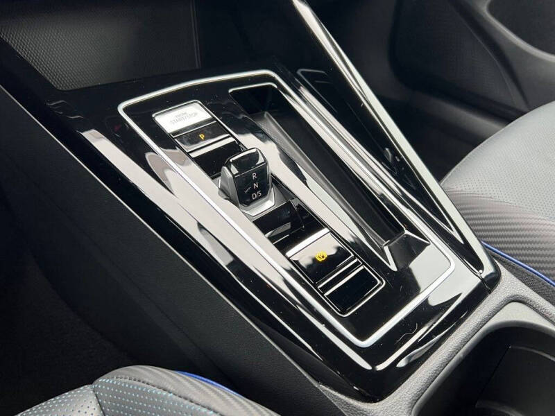 2023 Volkswagen Golf R 20th Anniversary Edition