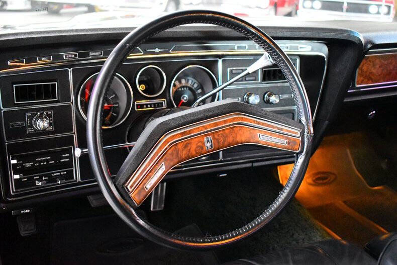 1976 Ford Thunderbird