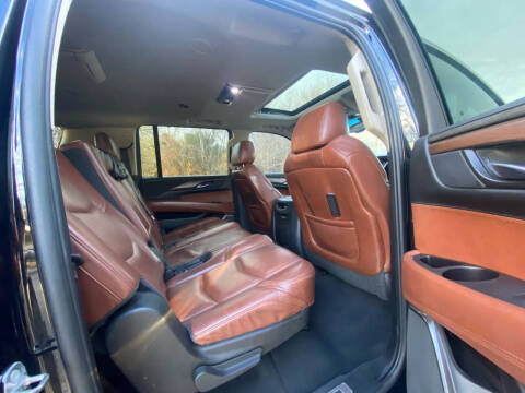 2015 Cadillac Escalade ESV Luxury