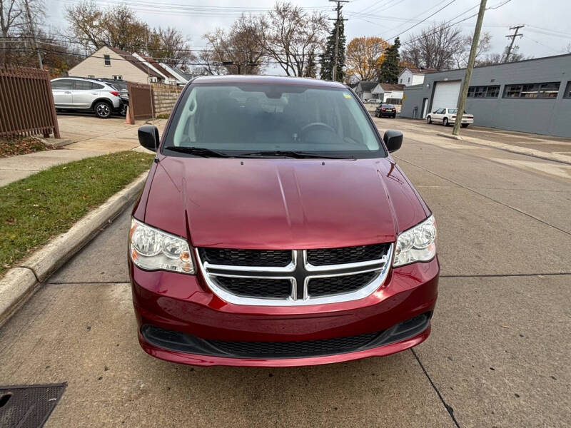 2018 Dodge Grand Caravan SE photo 3