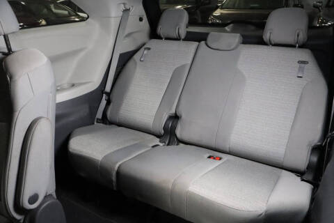 2021 Toyota Sienna LE 8-Passenger