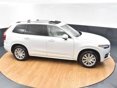 2019 Volvo XC90 T6 Momentum