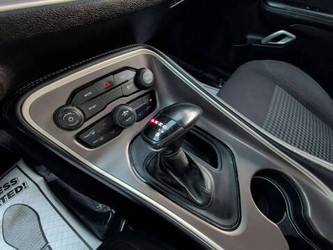 2022 Dodge Challenger SXT