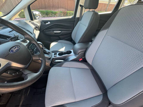 2017 Ford C-MAX Hybrid SE