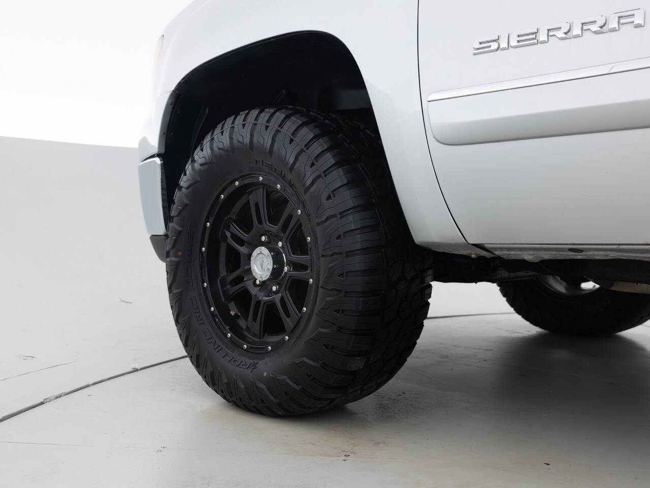 Used Car 2013 Gmc Sierra 1500  Sle 4x4 4dr Extended Cab 6.5 Ft. Sb For Sale Under $10,000 In Coal City, Illinois