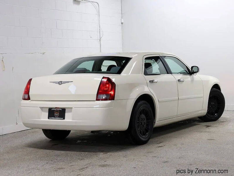 2005 Chrysler 300