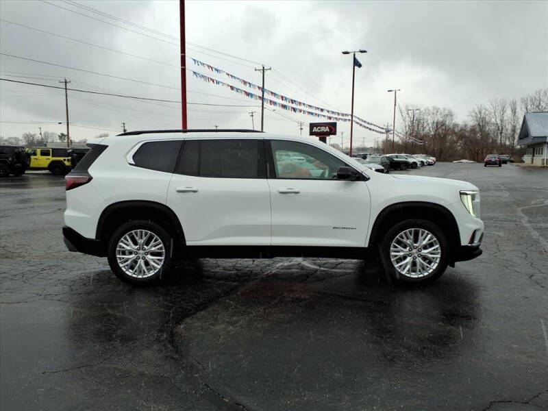 2024 GMC Acadia Elevation