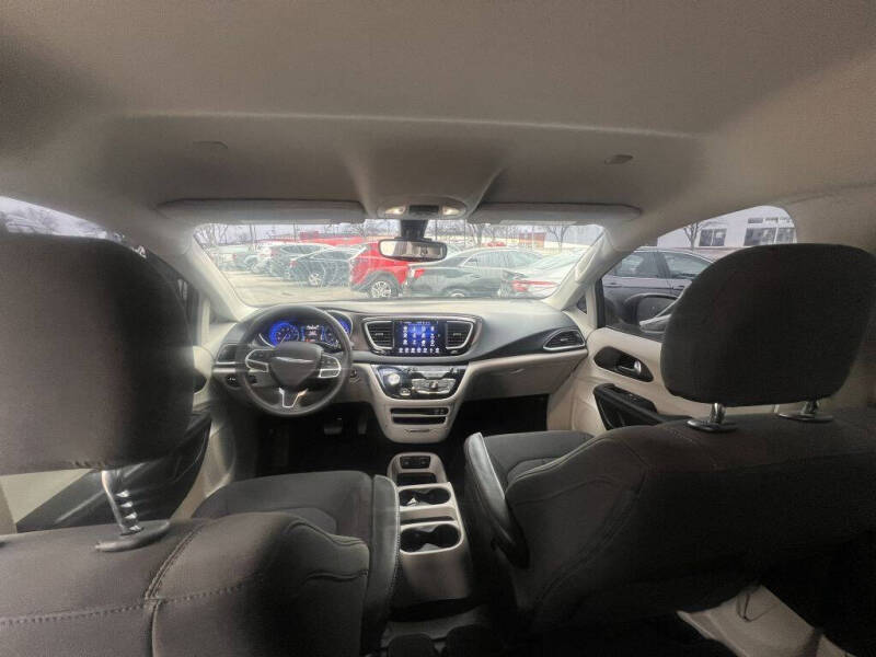 2017 Chrysler Pacifica Touring
