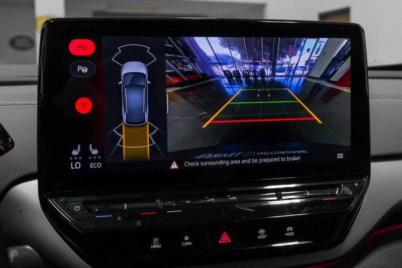 2023 Volkswagen ID.4 Pro