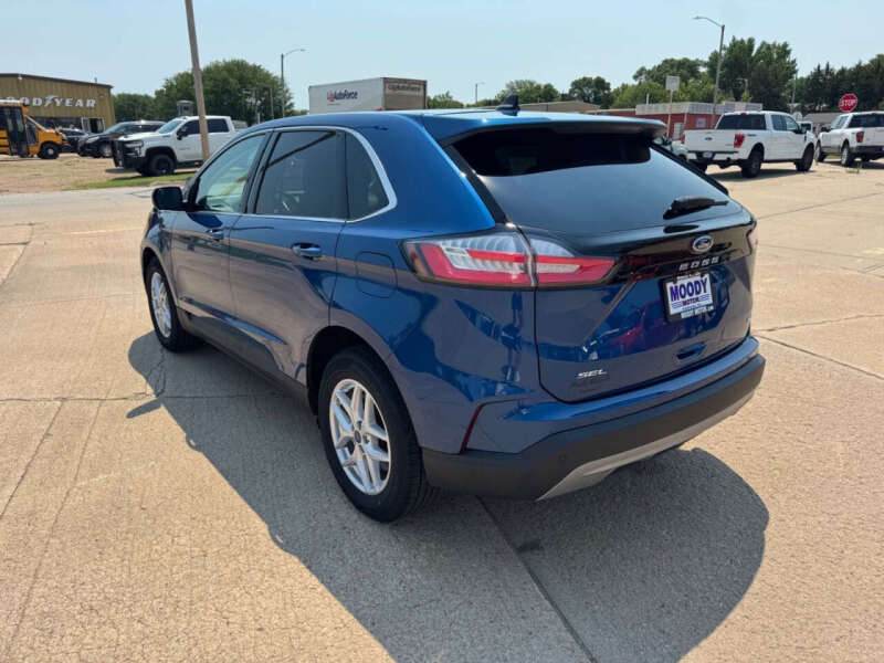 2022 Ford Edge SEL