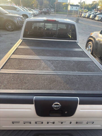 2002 Nissan Frontier XE