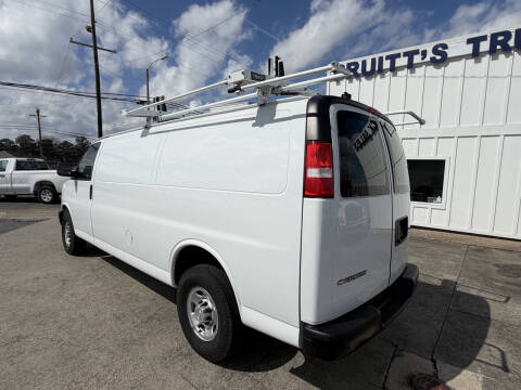 2023 Chevrolet Express 2500
