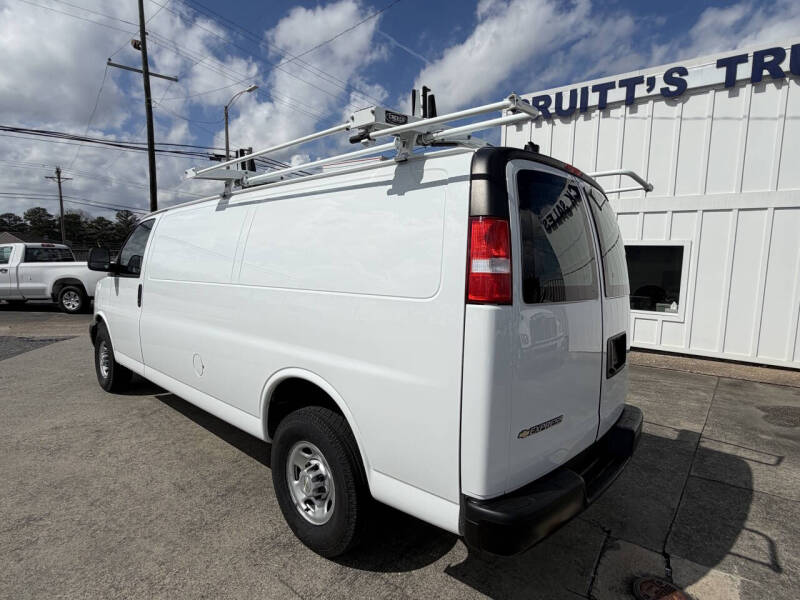 2023 Chevrolet Express 2500
