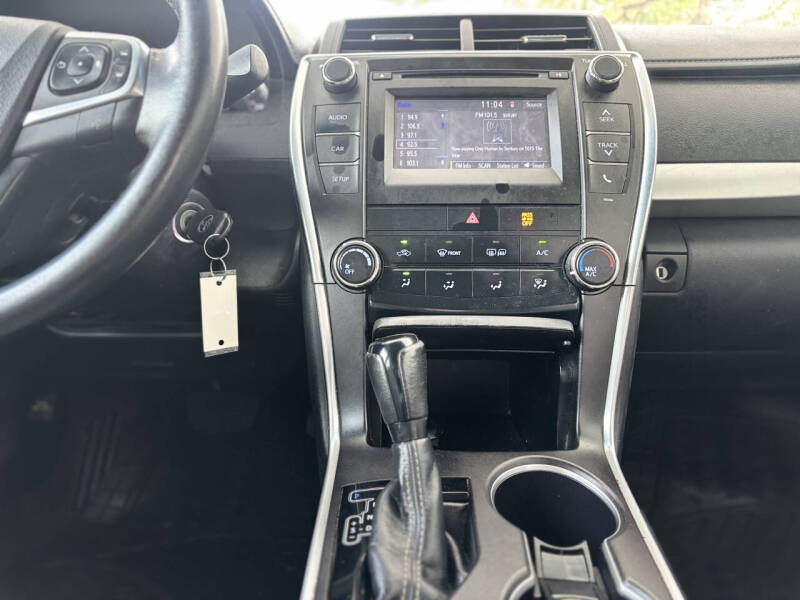 2015 Toyota Camry SE