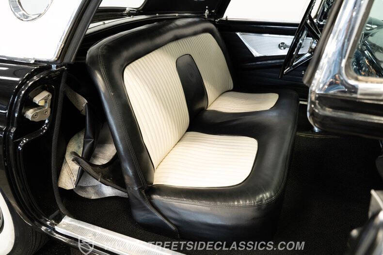 1956 Ford Thunderbird