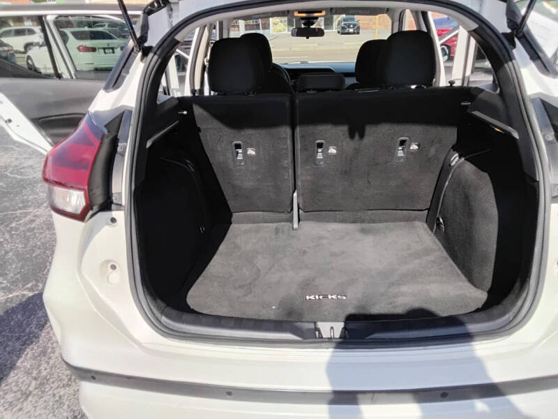 2021 Nissan Kicks SV