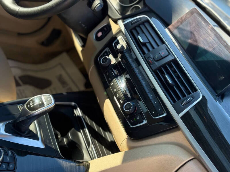 2016 BMW 3 Series 328i