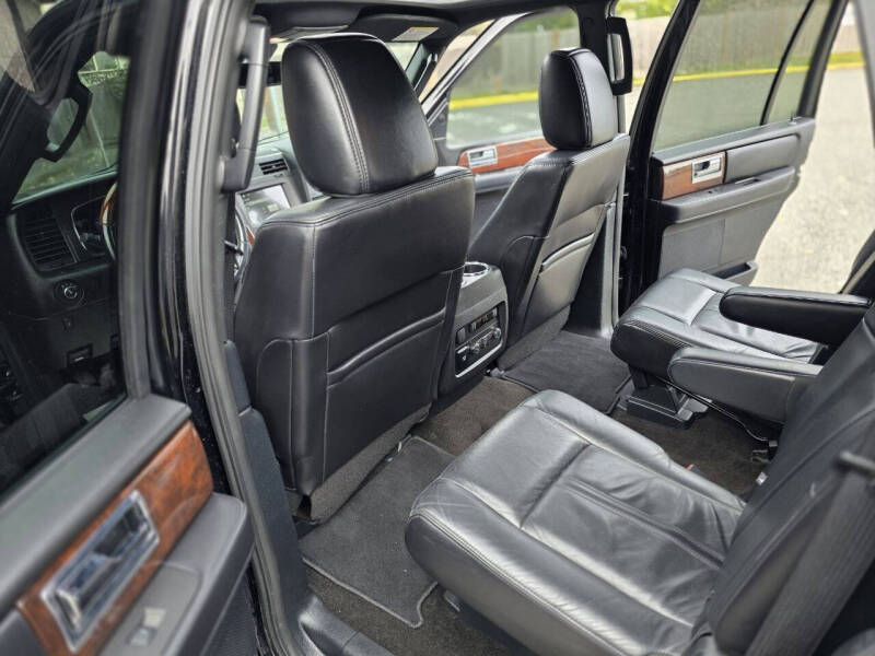 2016 Lincoln Navigator Select