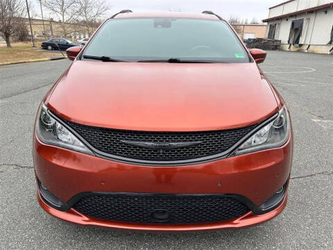 2018 Chrysler Pacifica Touring L Plus