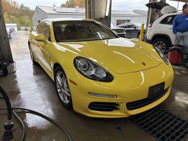 2014 Porsche Panamera 4