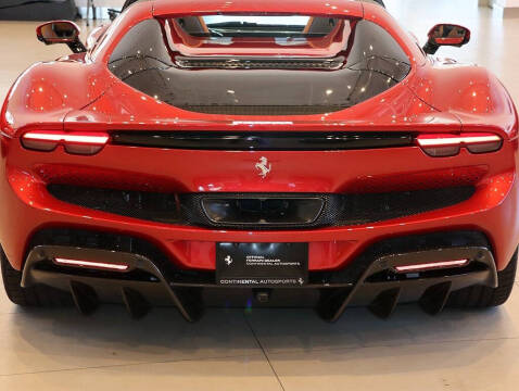 2024 Ferrari 296 GTS