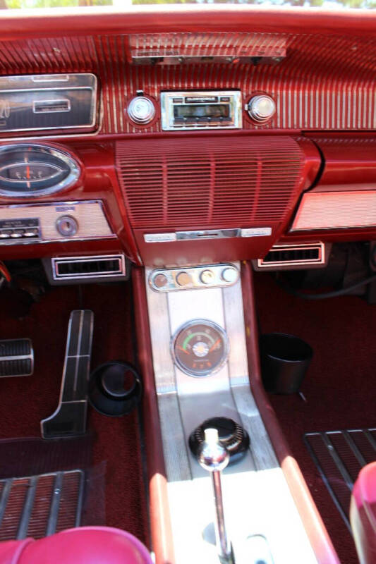 1961 Oldsmobile Starfire