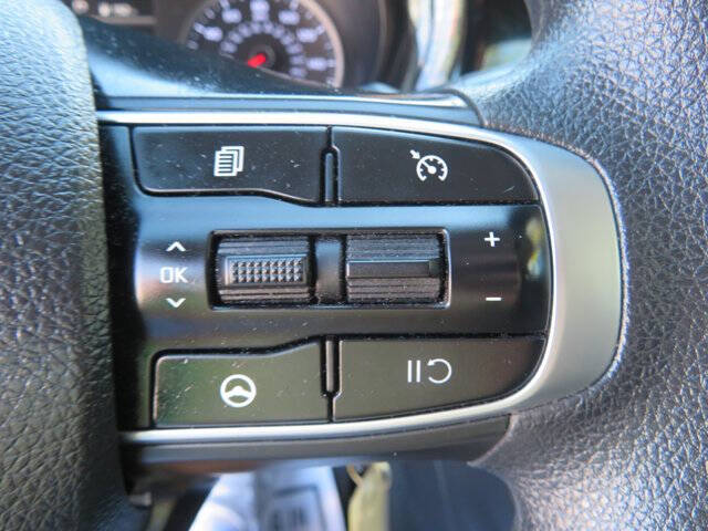 2022 Kia K5 LX