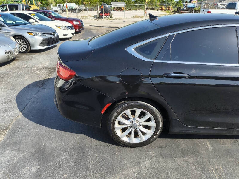 2016 Chrysler 200 C