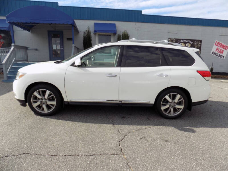 2015 Nissan Pathfinder Platinum