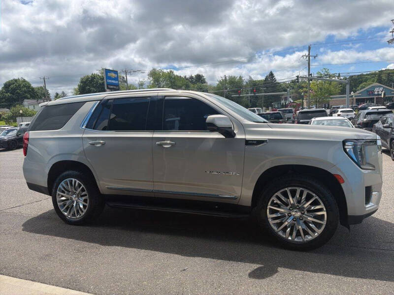 2023 GMC Yukon SLT