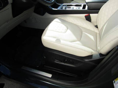 2024 Ford Edge Titanium