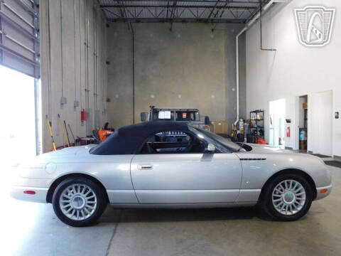 2004 Ford Thunderbird Deluxe