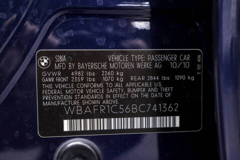 2011 BMW 5 Series 528i